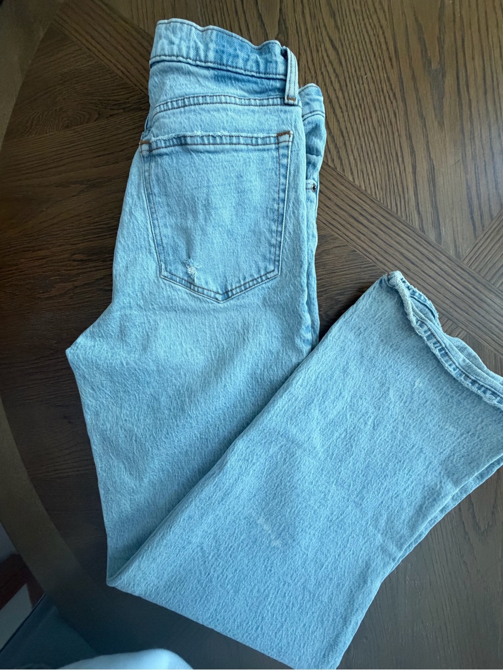 Abercrombie & Fitch The 90’s Relaxed Jean HR